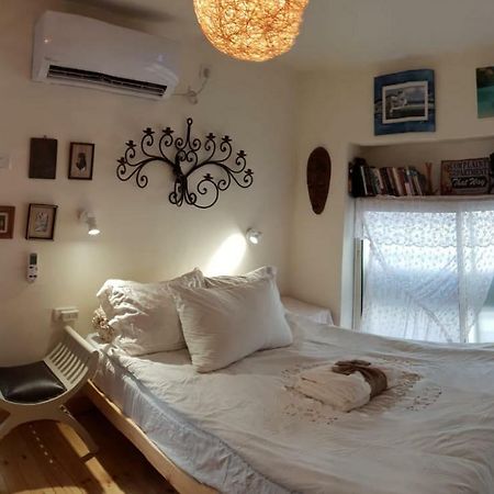 Studio Apt Great Location Heart Of Downtown District Apartamento Haifa Exterior foto