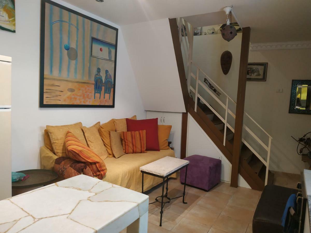 Studio Apt Great Location Heart Of Downtown District Apartamento Haifa Exterior foto