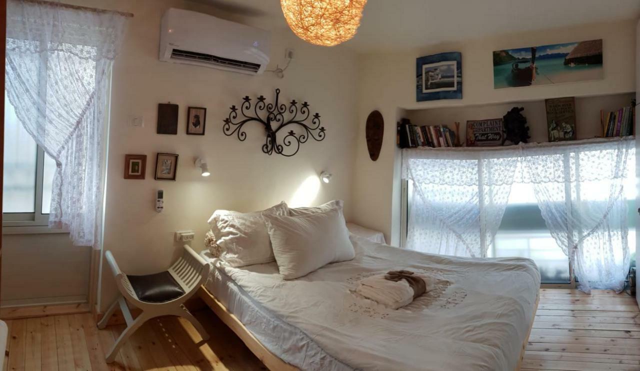 Studio Apt Great Location Heart Of Downtown District Apartamento Haifa Exterior foto